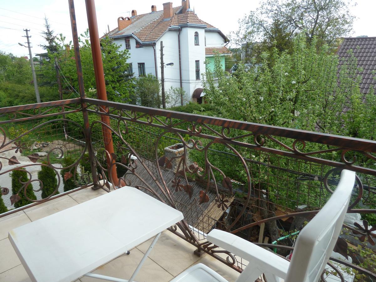 U Olgi Hotel Truskavets Bagian luar foto
