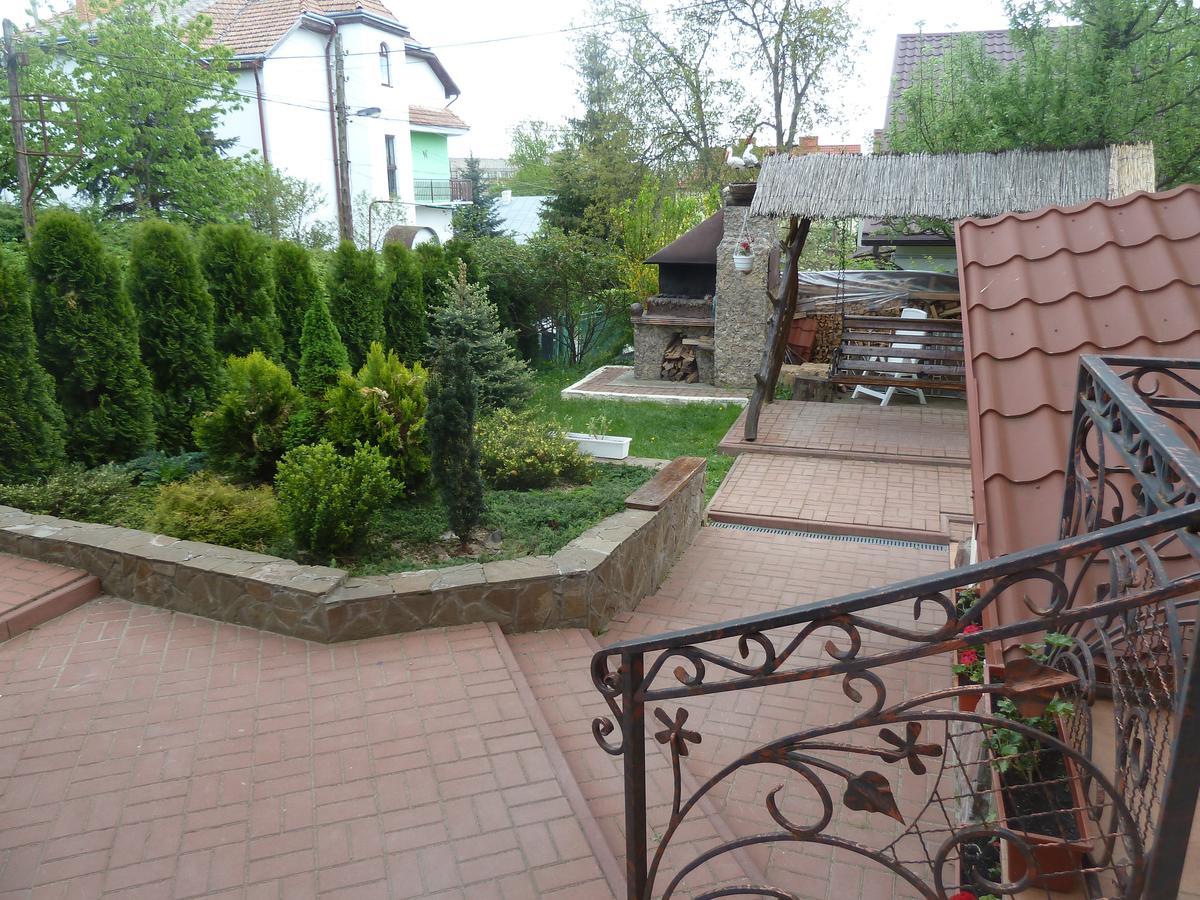 U Olgi Hotel Truskavets Bagian luar foto